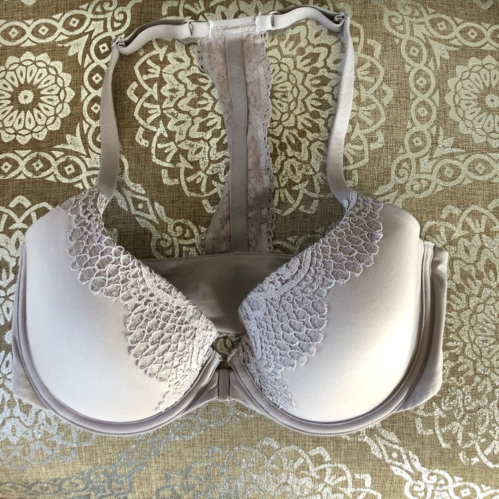 Victoria’s Secret Body by Victoria Racerback Demi - Picture 2 of 3